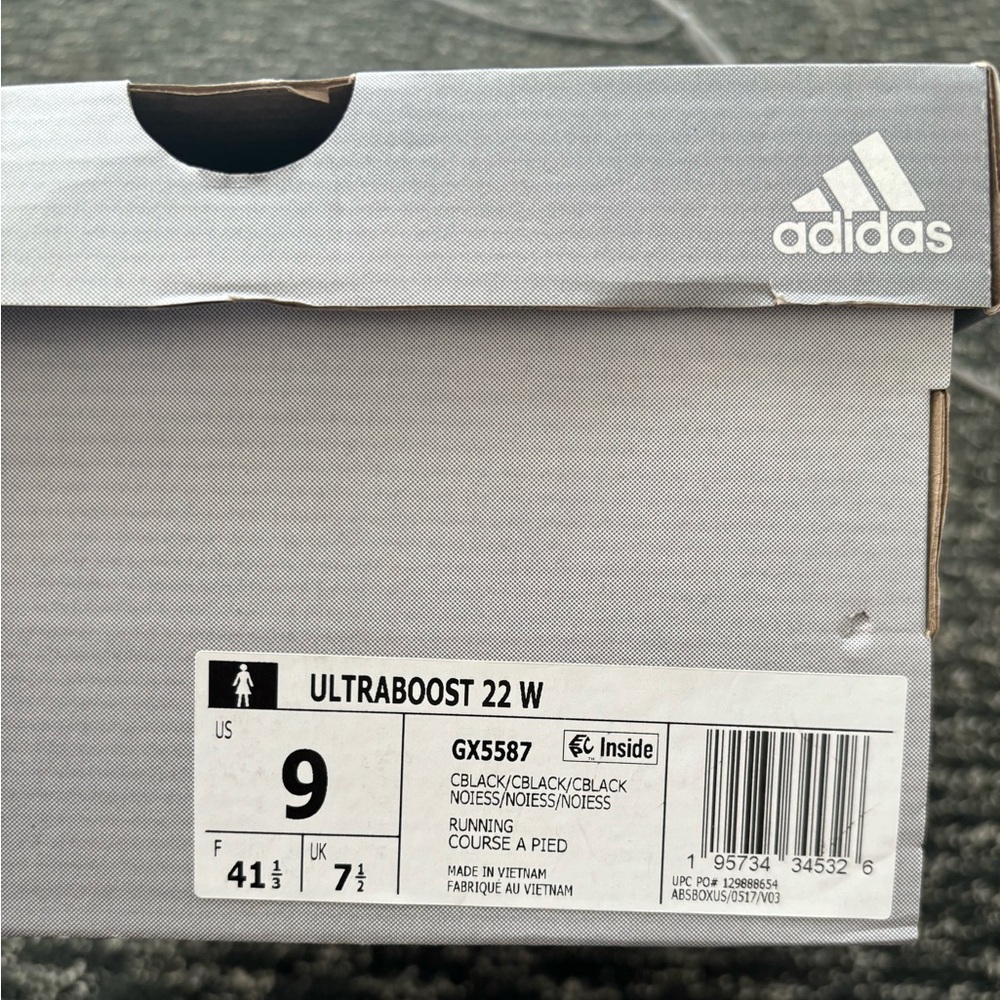 Ultraboost 22 - Picture 2 of 5